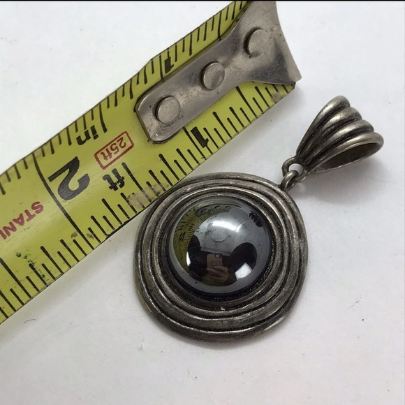 Premier Designs Silver Tone Faux Hematite Pendant - Picture 5 of 6